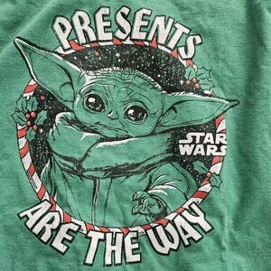 Star Wars grogu tee size Adult Large
